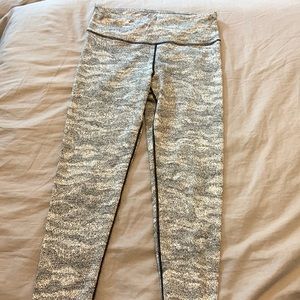 mono b speckled legging